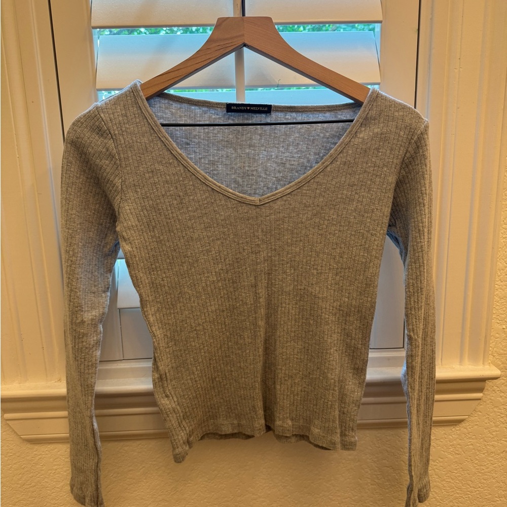 Gray V-Neck Ribbed Women's Top Brandy Melville